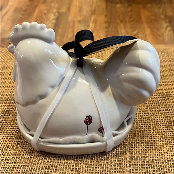 Rae Dunn White Ceramic Rooster Butter Dish - Picture 3 of 4